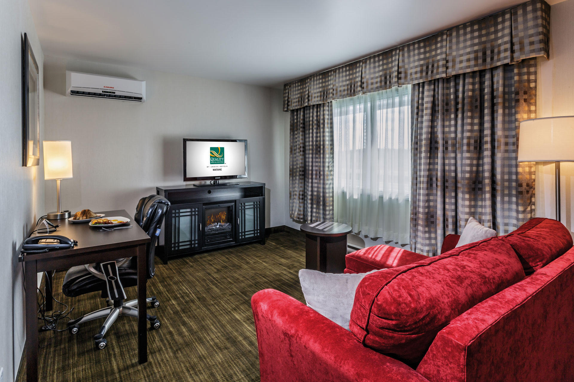 Our executive suites offer the perfect place for a romantic weekend or business trip.